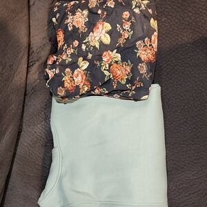 Latched mama sweatshirt/hoodies